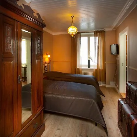 Vaihmalan Hovi Hotel 3*