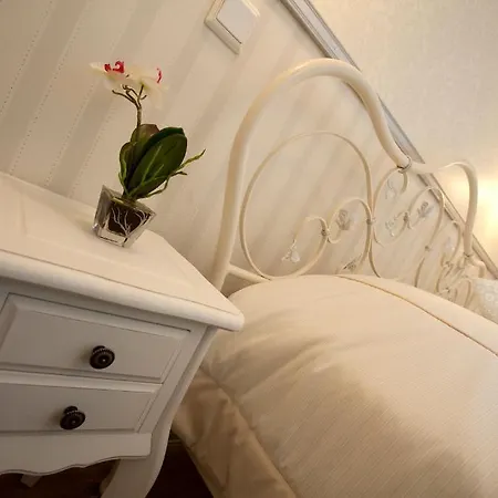 Vaihmalan Hovi Hotel