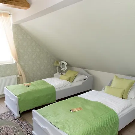 Vaihmalan Hovi Hotel 3*