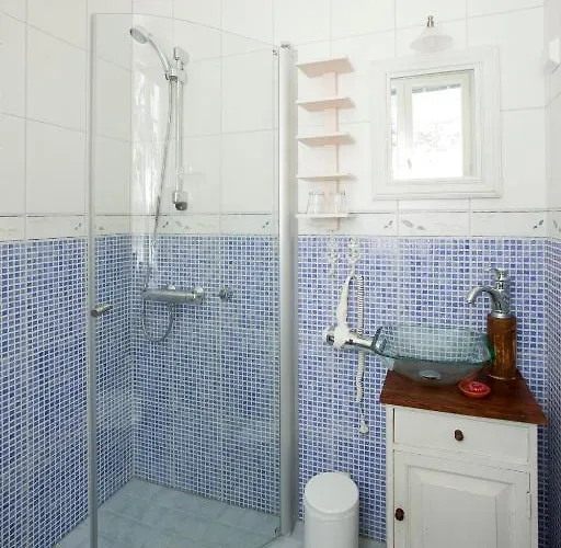 Vaihmalan Hovi Hotel 3*