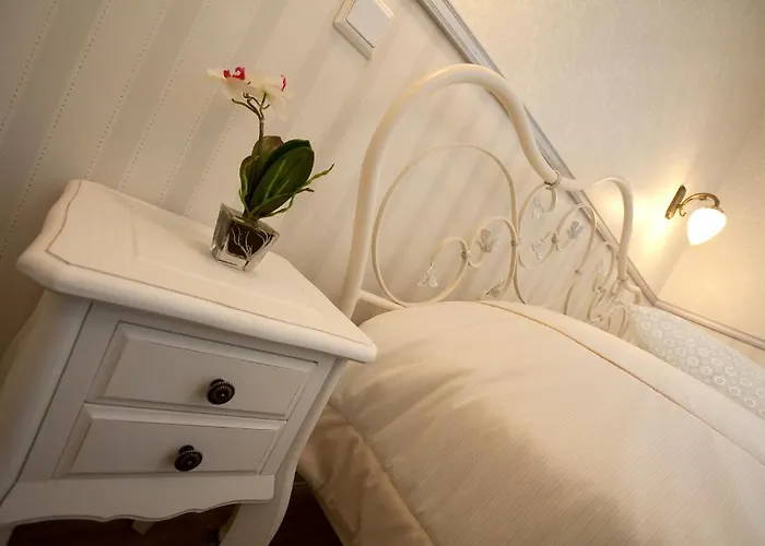 Vaihmalan Hovi Hotel