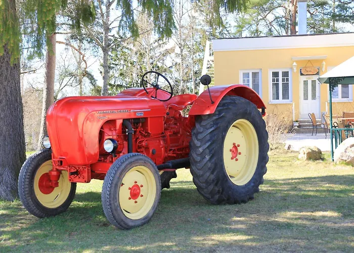 Vaihmalan Hovi فندق