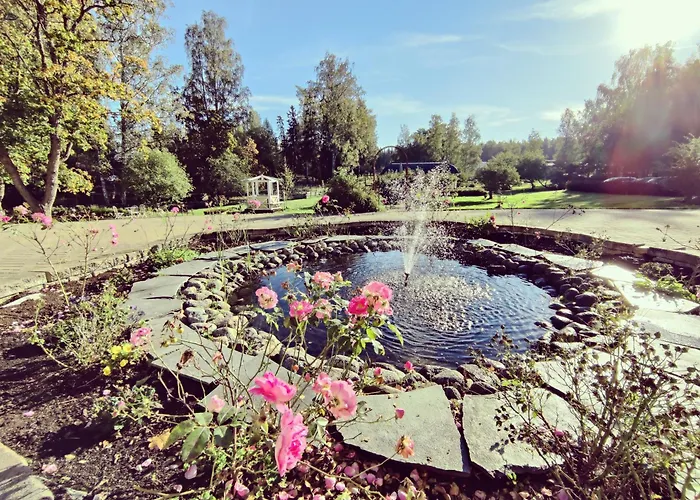 Vaihmalan Hovi 3* Lempäälä